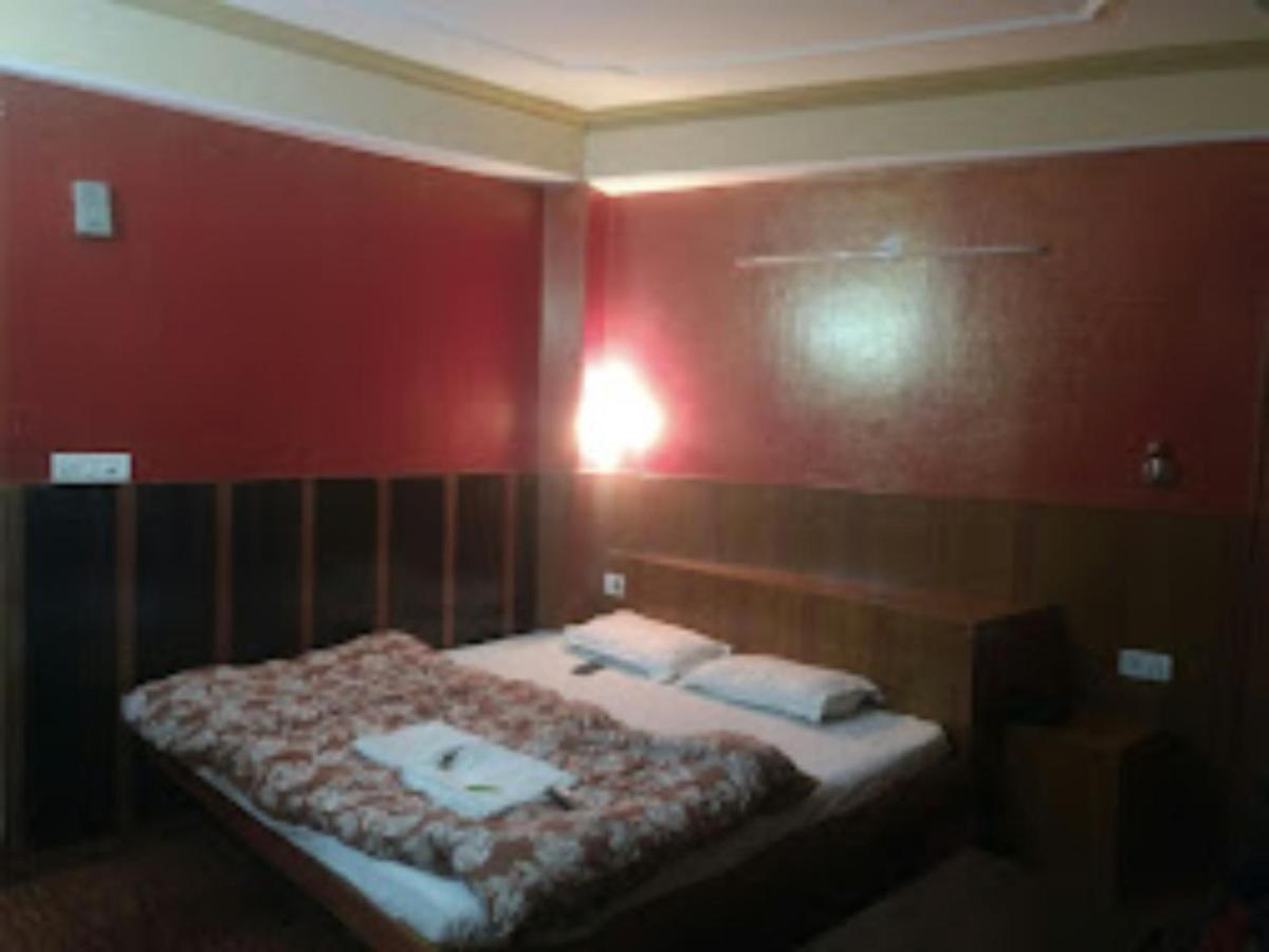 Hotel King Palace - Nature-Valley-Luxury-Room - Prime Location With Parking Facilities Шимла Екстериор снимка