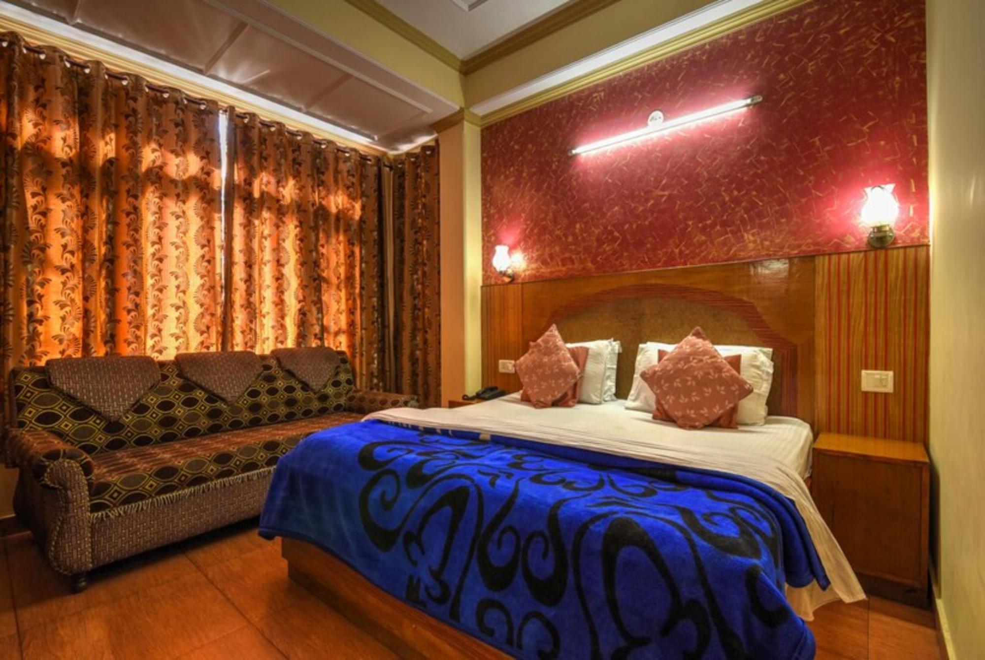 Hotel King Palace - Nature-Valley-Luxury-Room - Prime Location With Parking Facilities Шимла Екстериор снимка