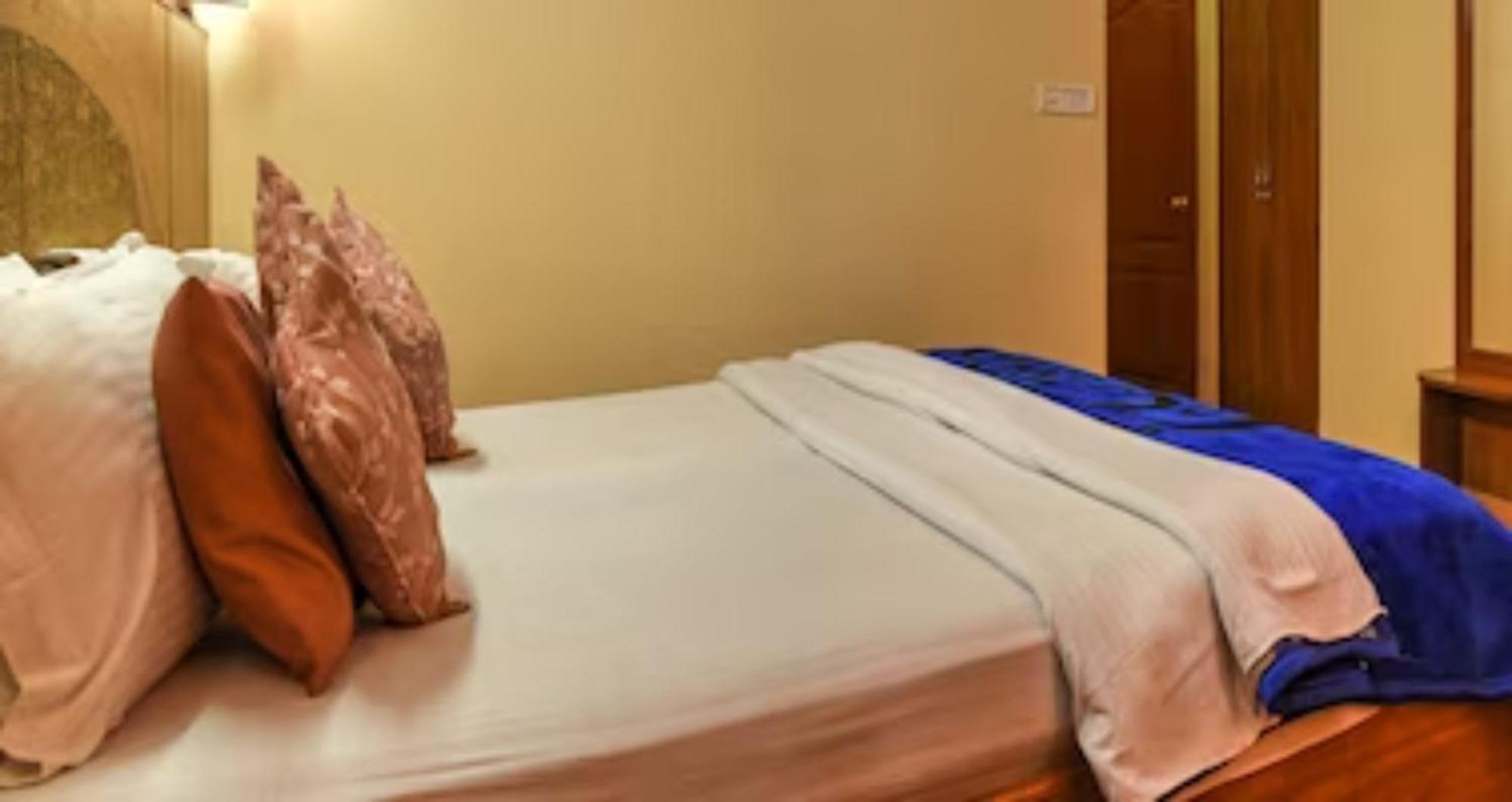 Hotel King Palace - Nature-Valley-Luxury-Room - Prime Location With Parking Facilities Шимла Екстериор снимка