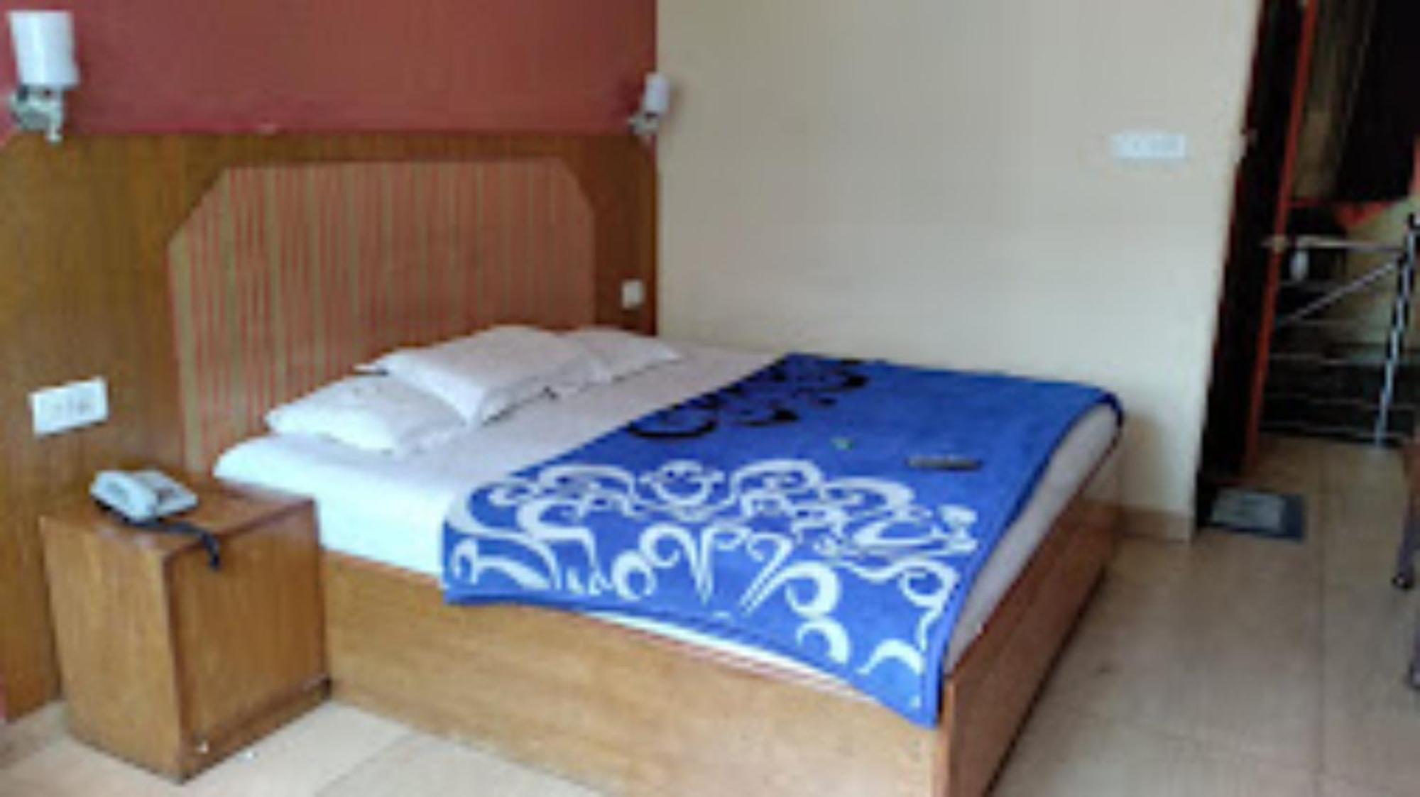 Hotel King Palace - Nature-Valley-Luxury-Room - Prime Location With Parking Facilities Шимла Екстериор снимка