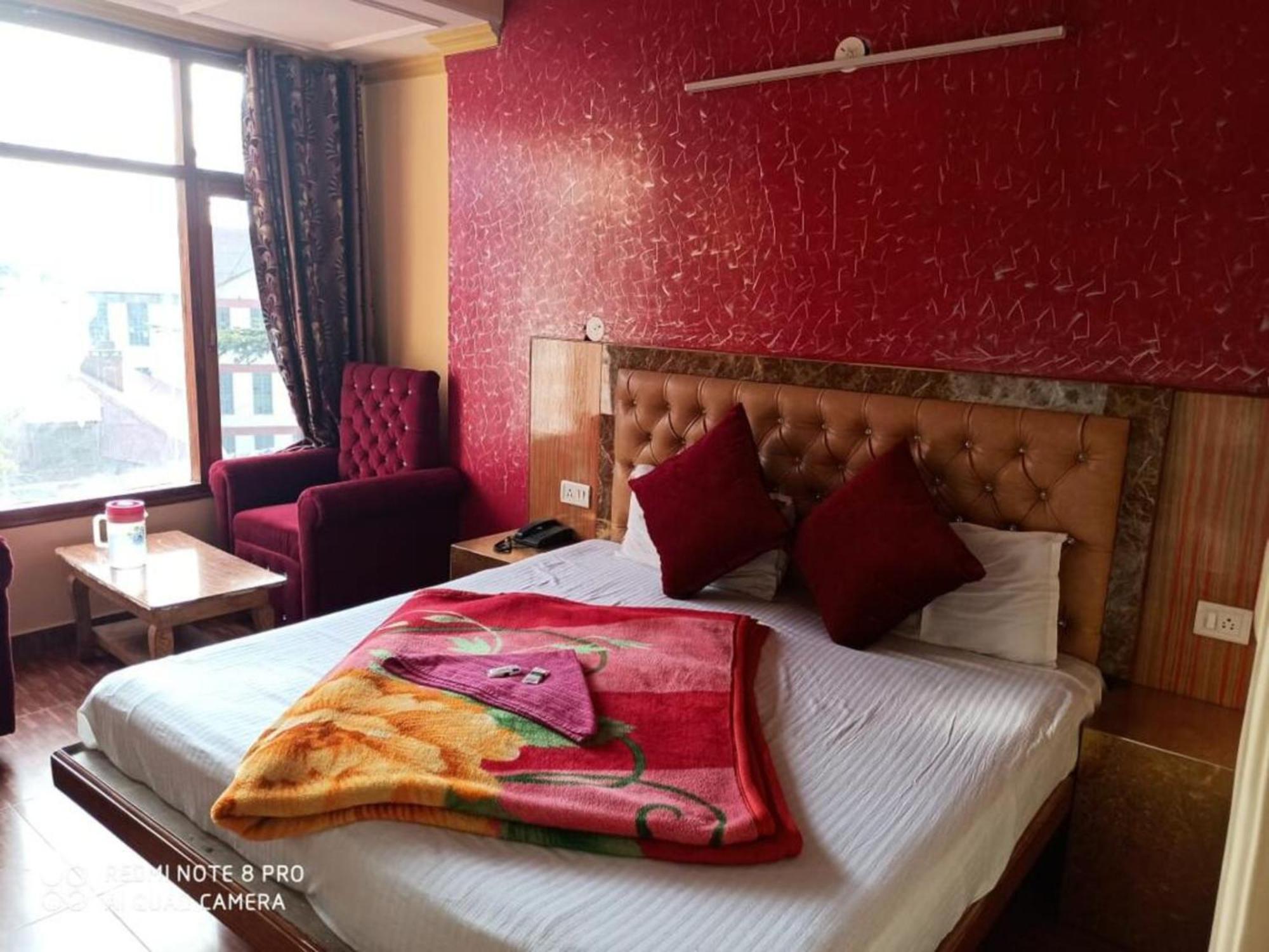 Hotel King Palace - Nature-Valley-Luxury-Room - Prime Location With Parking Facilities Шимла Екстериор снимка