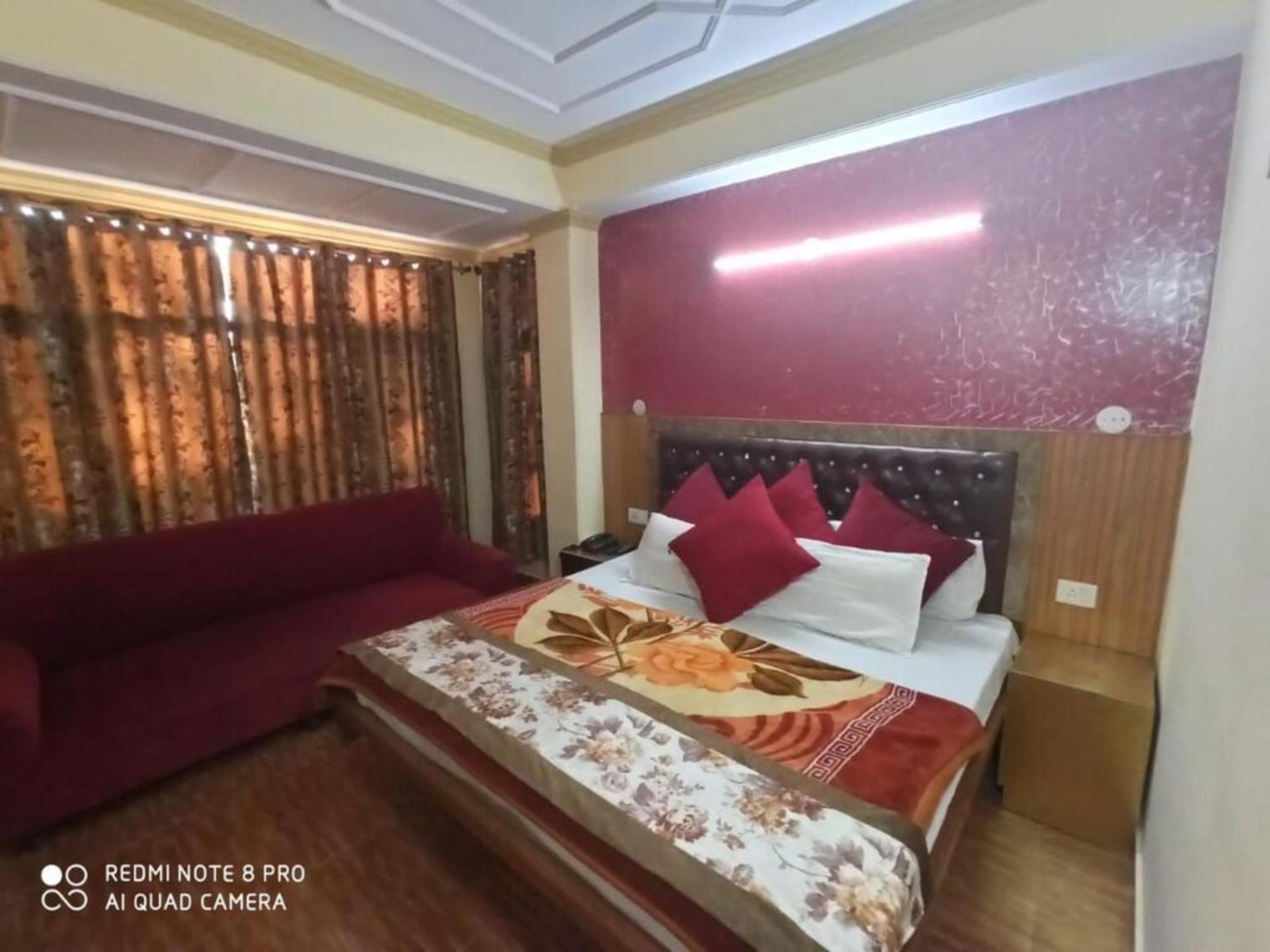 Hotel King Palace - Nature-Valley-Luxury-Room - Prime Location With Parking Facilities Шимла Екстериор снимка